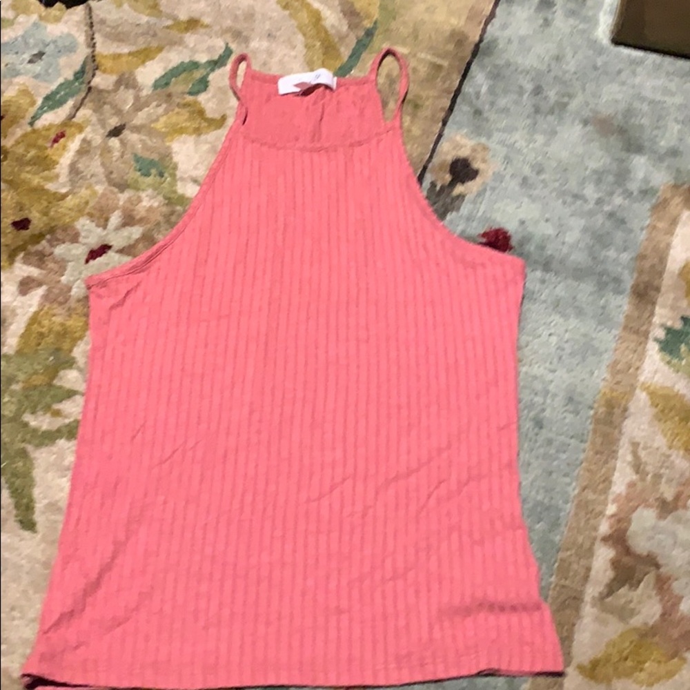 Pink tee